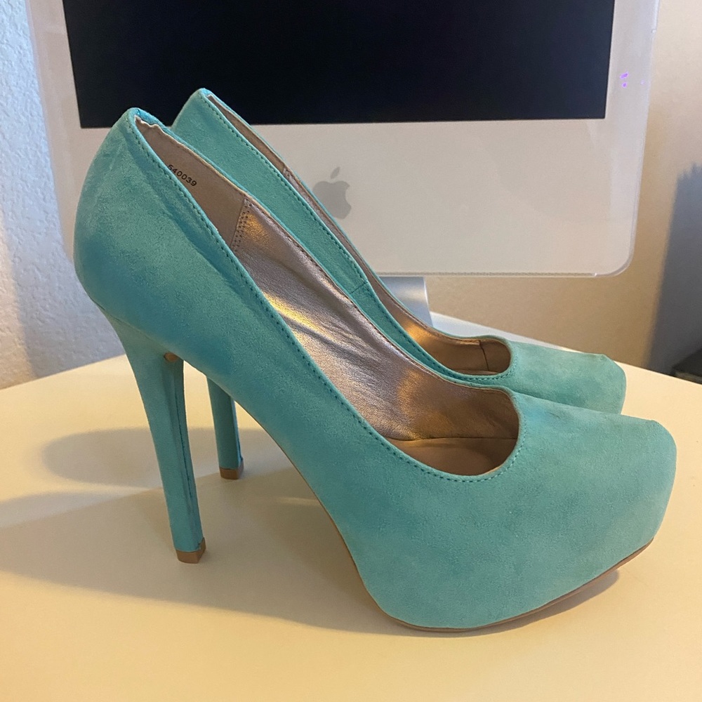 Charlotte Russe ‘Tiffany Blue’ heels.